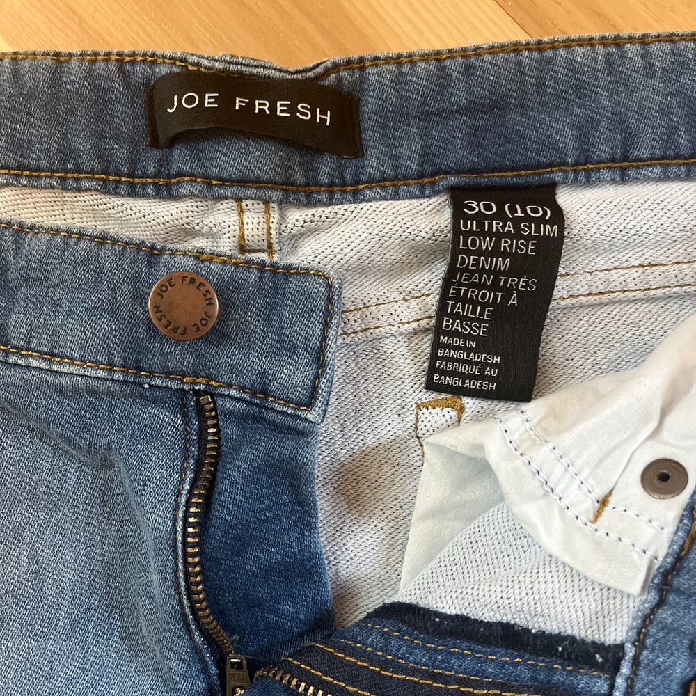 JOE FRESH, ultra slim, low rise denim, size 30/10